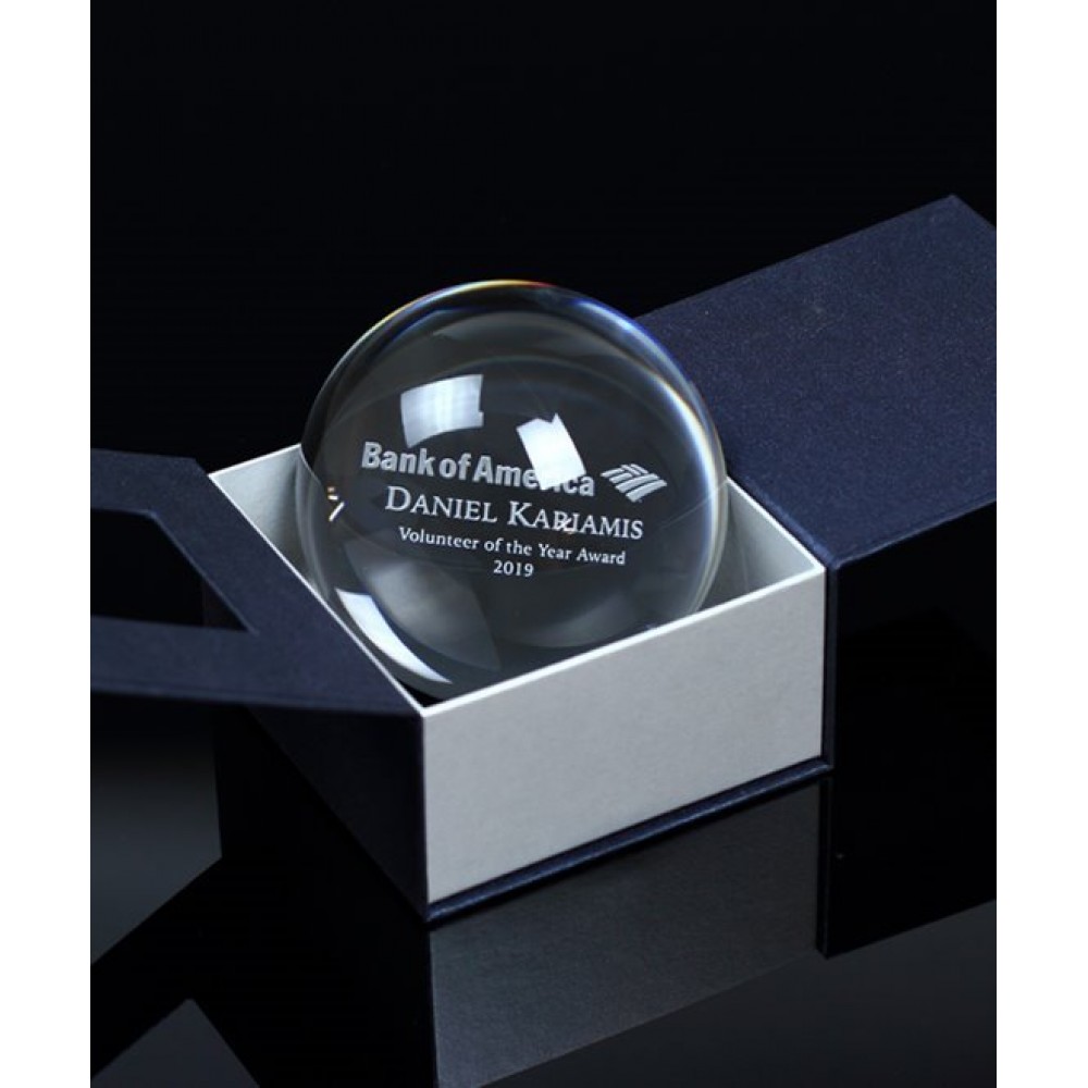 Crystal Magnifier Paperweight (Paperweights & Coasters)